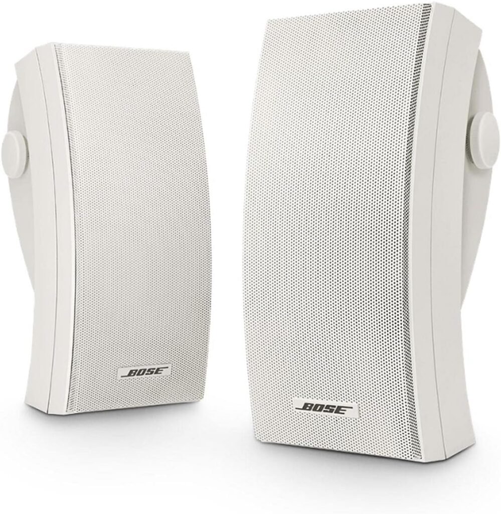 The Bose SoundTouch 251 outdoor speakers are a testament to Bose's commitment to delivering premium audio experiences even in open-air environments. Tailored for outdoor use, these speakers combine robust construction with advanced sound technology.